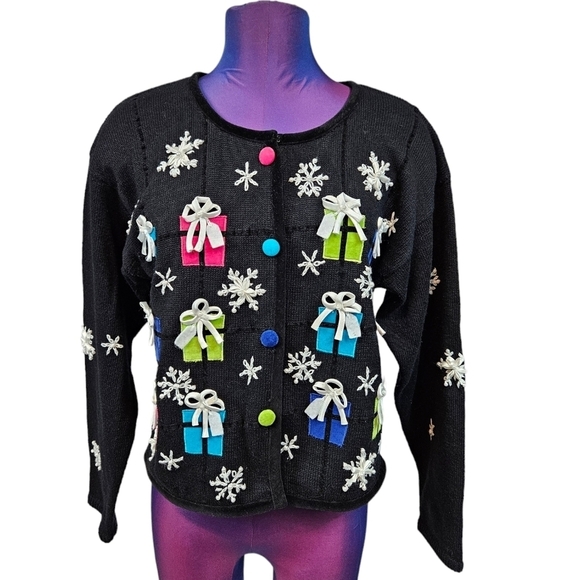 PBJ Sport Black Christmas Present Button Front Cardigan Sweater Size Small J5 - Picture 8 of 8